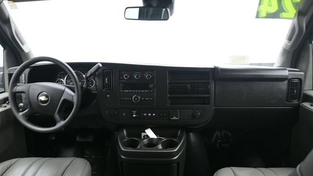 Used 2024 Chevrolet Express 3500 LS RWD image 15