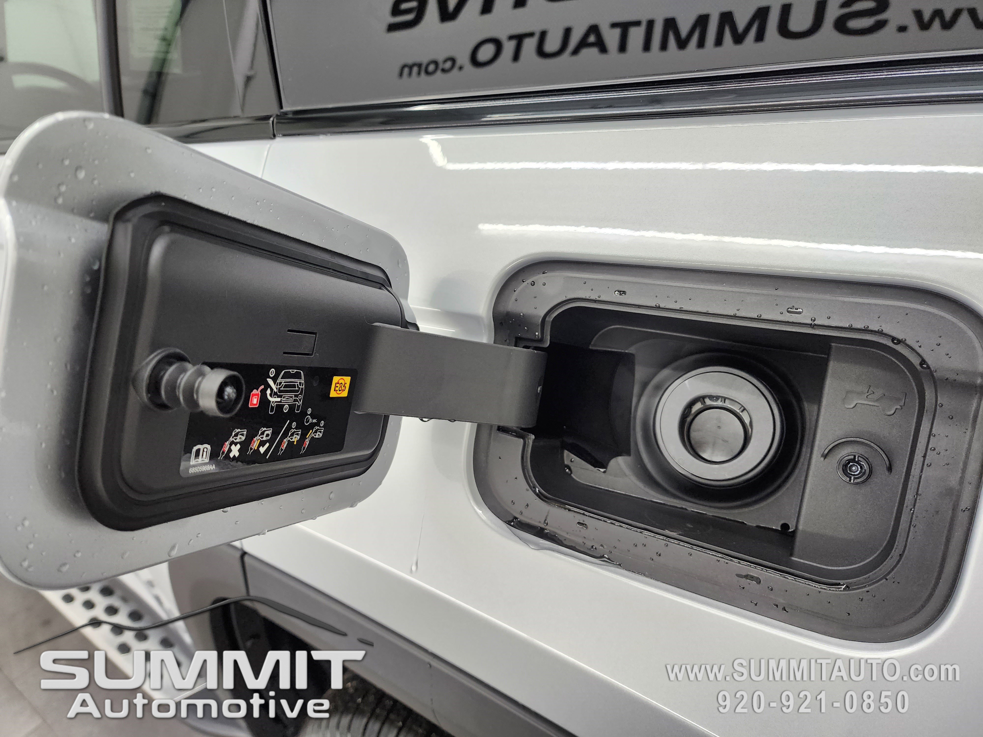 New 2025 Jeep Grand Cherokee Limited w/ Black Appearance Package image 36