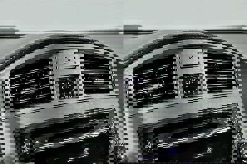 Used 2012 Toyota Avalon image 28