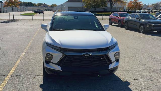 Used 2024 Chevrolet Blazer RS w/ Driver Confidence II Package FWD image 31