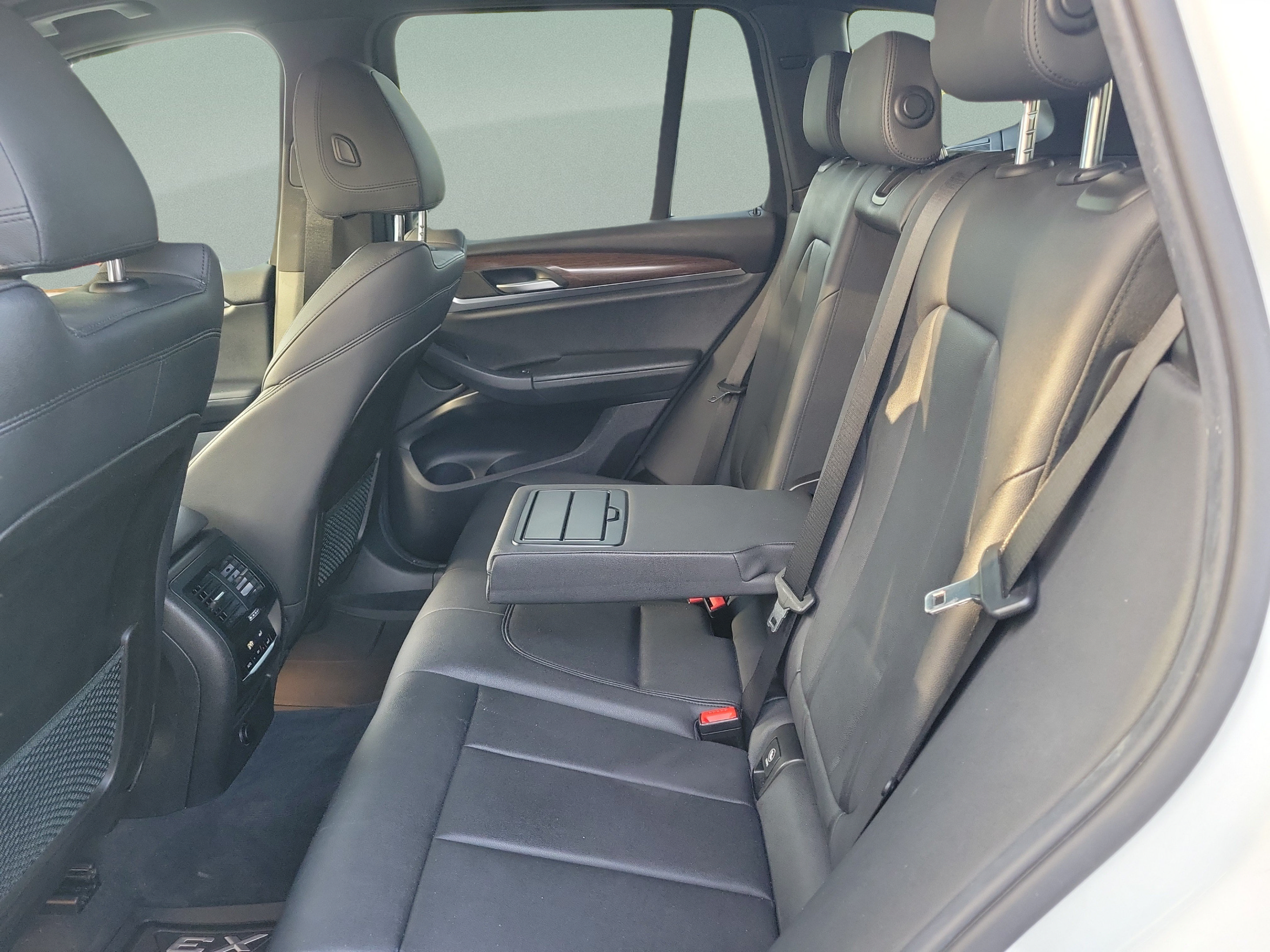 Used 2018 BMW X3 xDrive30i AWD/4WD image 6