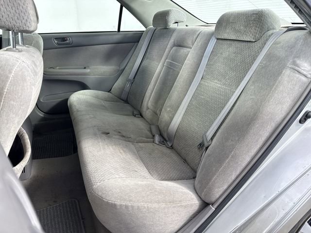 Used 2004 Toyota Camry LE image 18