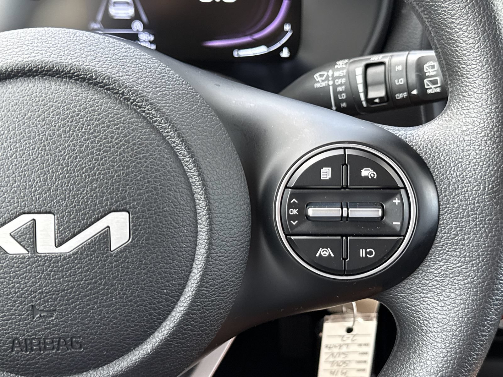Used 2023 Kia Soul LX w/ LX Technology Package FWD image 19
