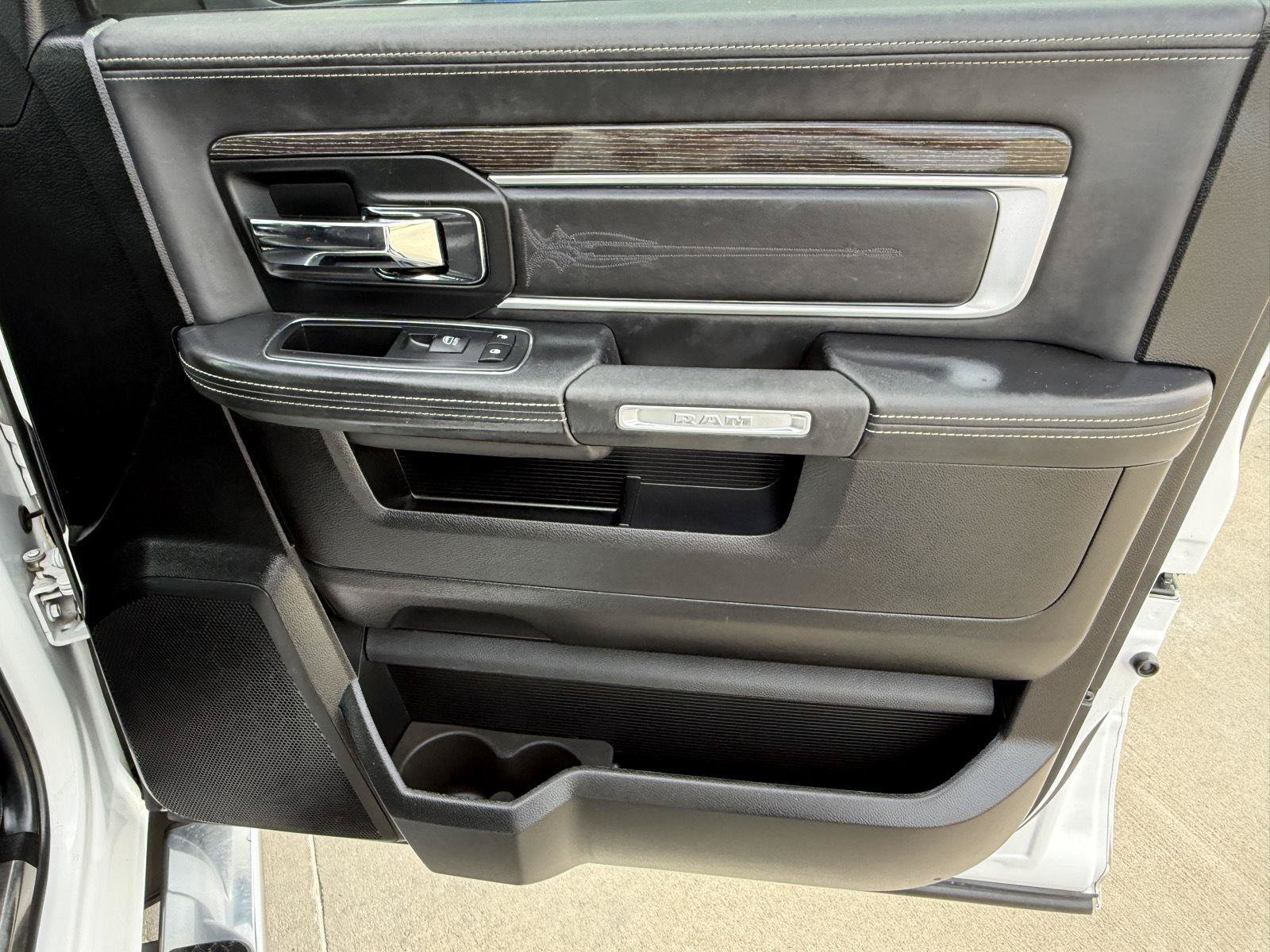 Used 2014 RAM 1500 Limited AWD/4WD image 22