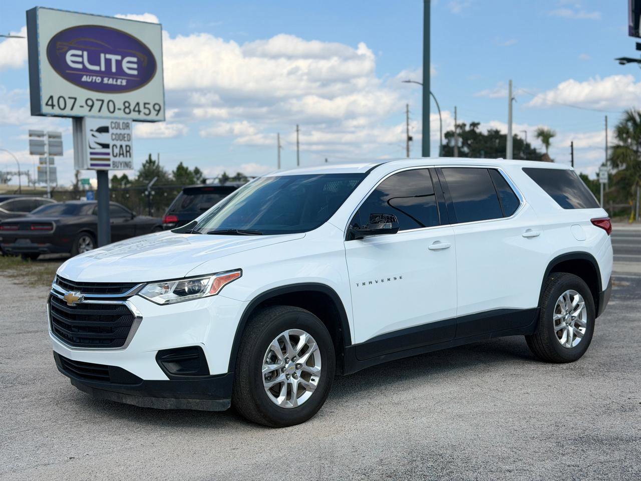 Used 2020 Chevrolet Traverse LS image 1