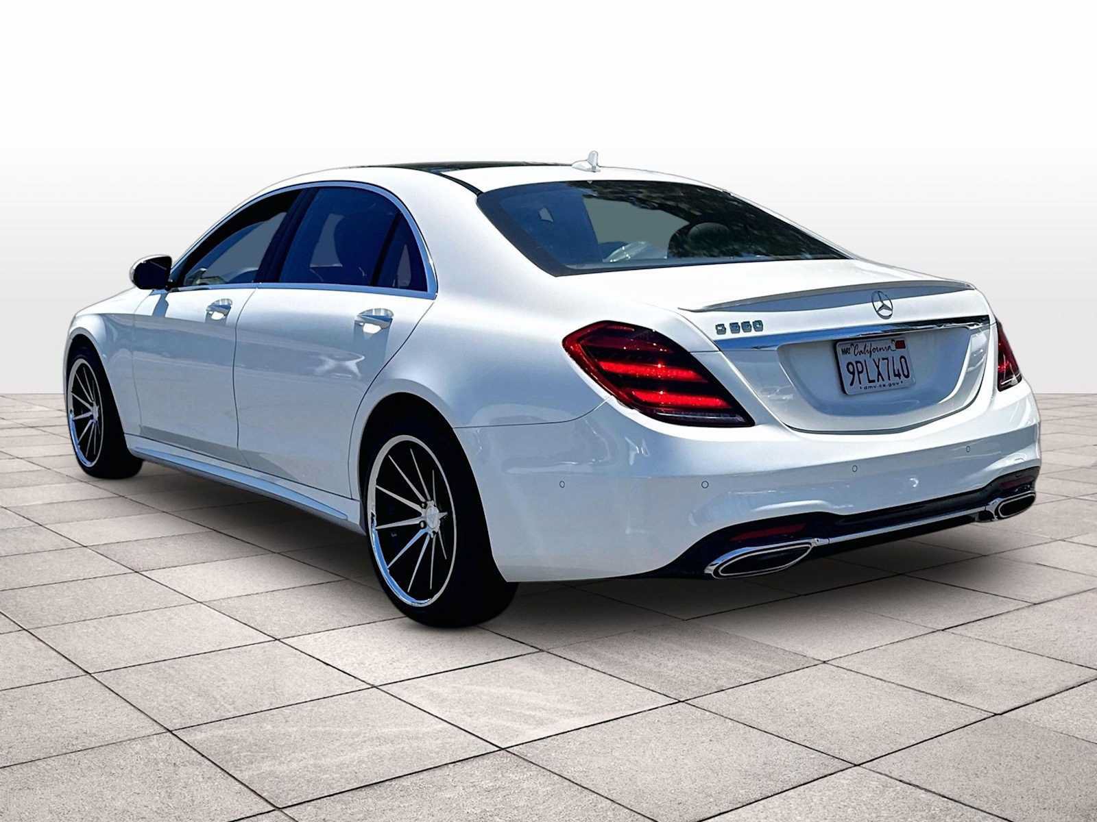 Used 2018 Mercedes-Benz S 560 Sedan image 14