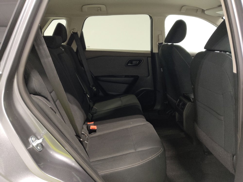 Used 2023 Nissan Rogue S image 19