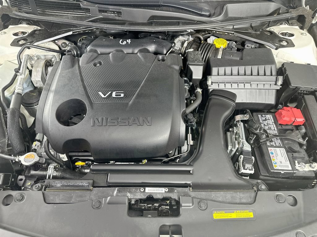Certified 2023 Nissan Maxima Platinum w/ Sport Mat Group FWD image 39