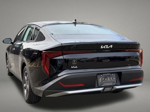 Used 2025 Kia K4 LXS image 3