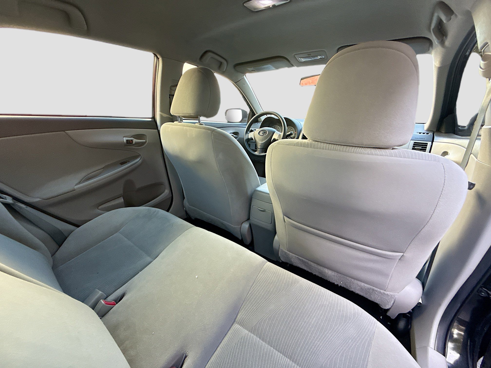 Used 2013 Toyota Corolla LE image 26