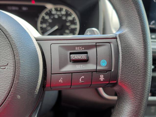 Used 2024 Nissan Rogue SV AWD/4WD image 13