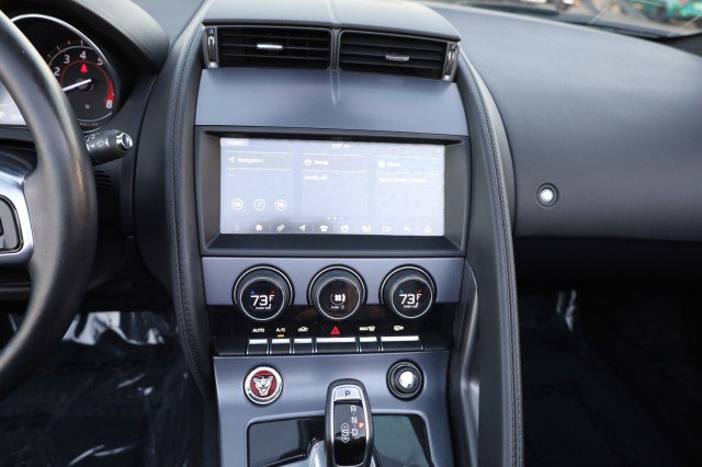 Used 2020 Jaguar F-TYPE Convertible image 32