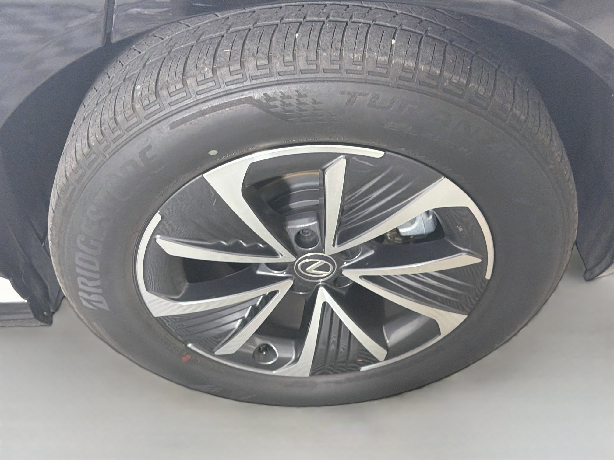 Used 2023 Lexus RZ 450e Premium w/ Technology Package AWD/4WD image 11