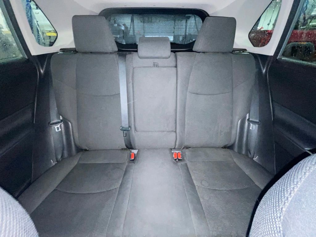 Used 2021 Toyota RAV4 LE image 26