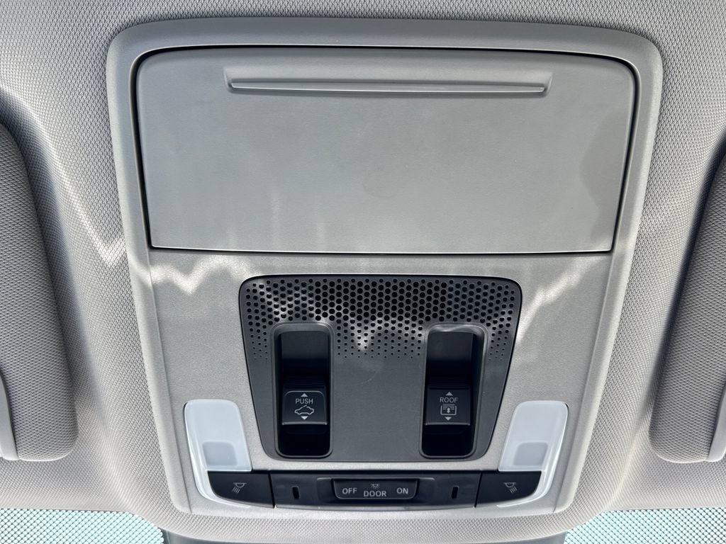 Used 2024 Honda Pilot Touring image 28