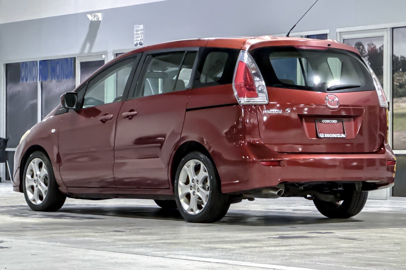 Used 2009 MAZDA MAZDA5 Sport FWD image 3