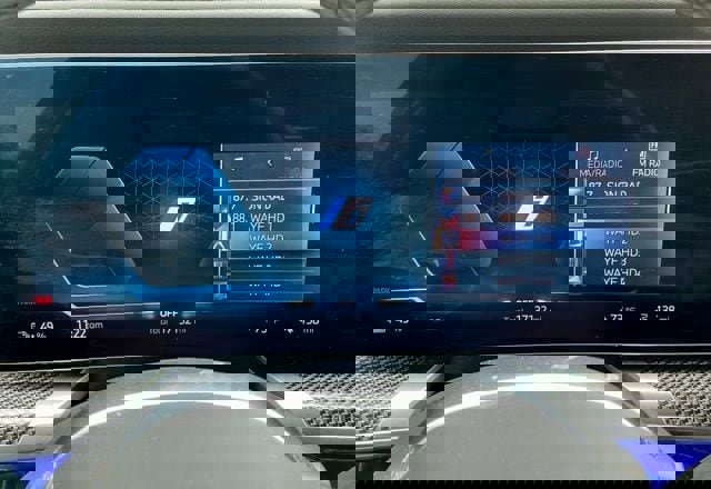 Used 2023 BMW i7 xDrive60 AWD/4WD image 30