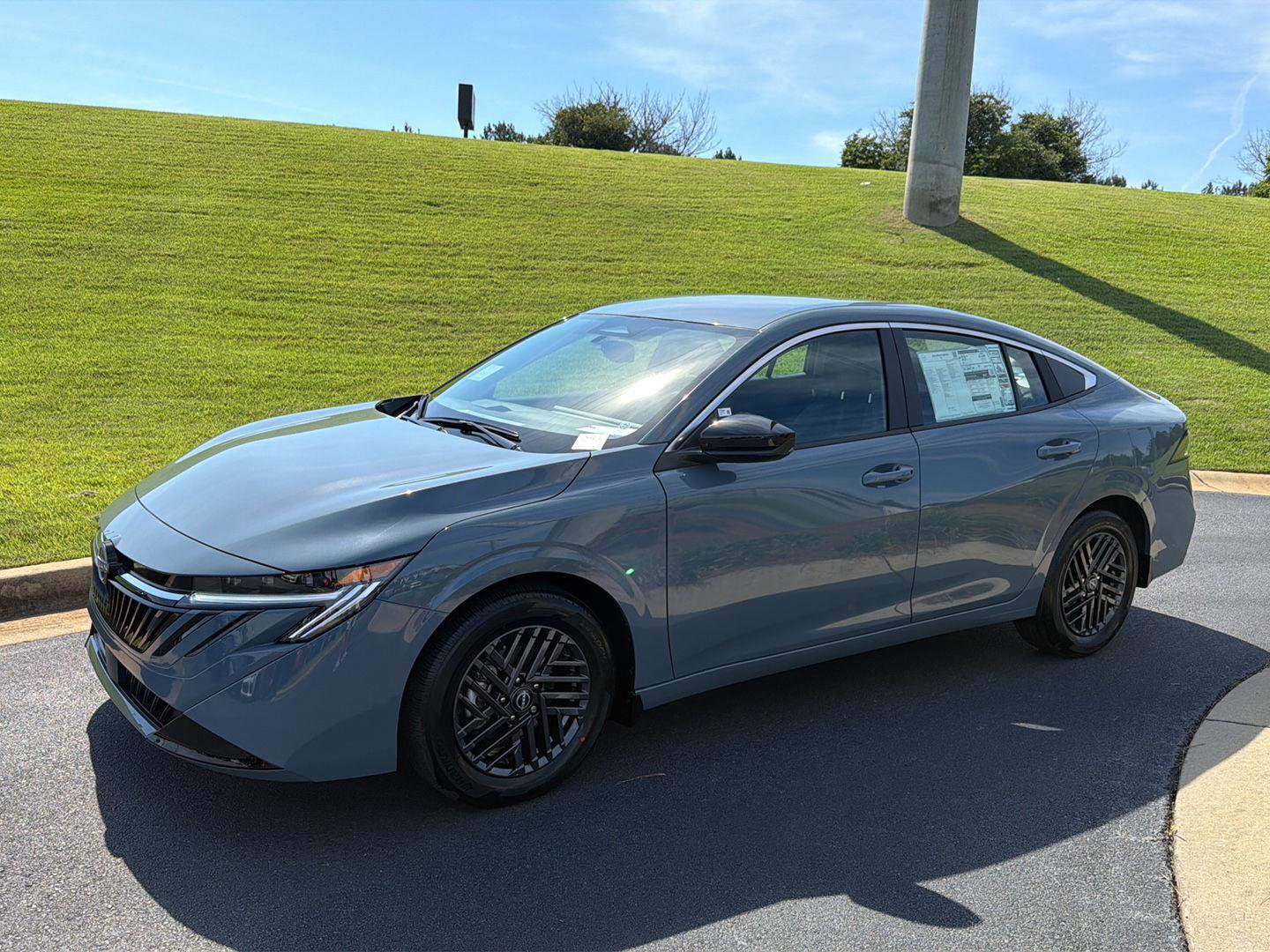 New 2026 Nissan Sentra SV w/ SV Convenience Package FWD image 2