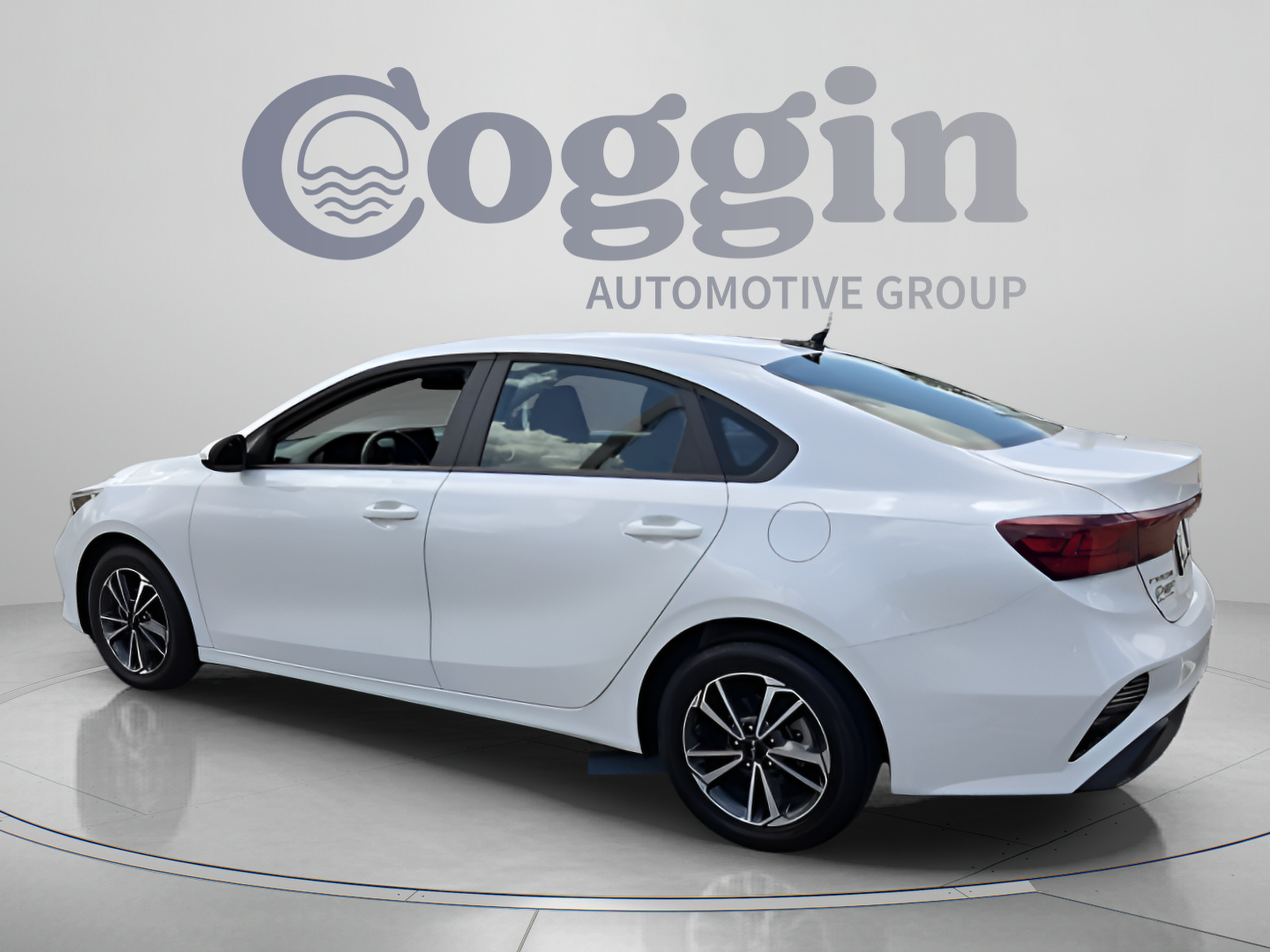 Used 2024 Kia Forte LXS FWD image 3