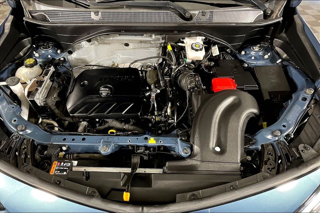 Used 2024 Buick Encore GX Sport Touring image 13