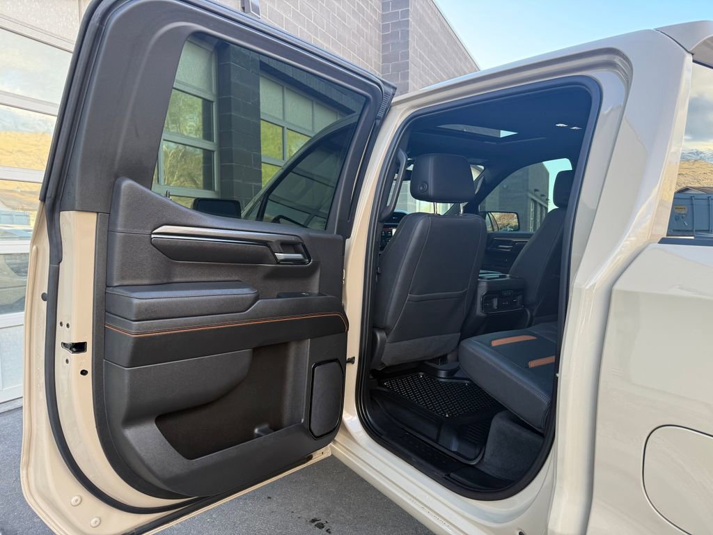 Used 2023 GMC Sierra 1500 AT4 w/ AT4 Premium Package image 25