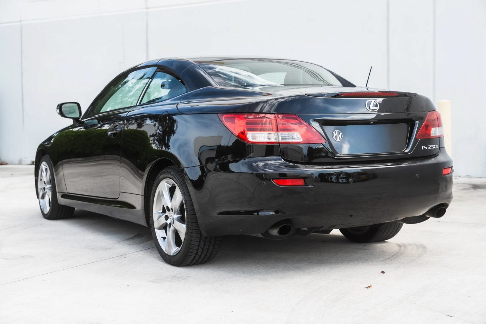 Used 2011 Lexus IS 250C w/ Luxury Pkg RWD image 10