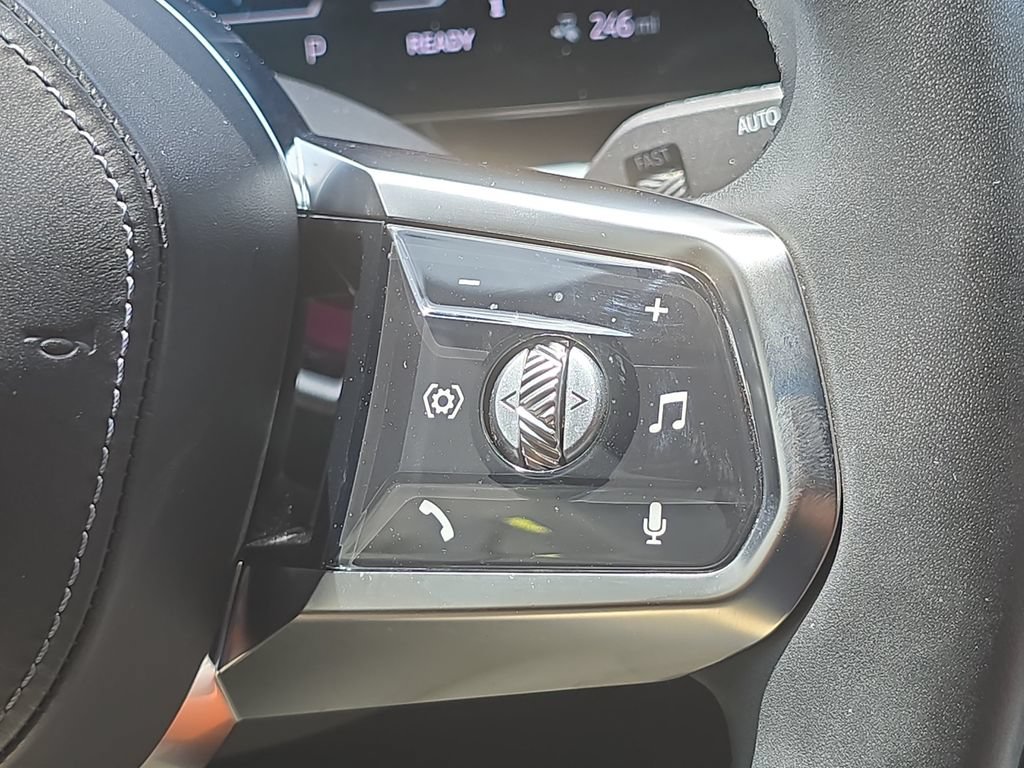 Certified 2023 BMW i7 xDrive60 AWD/4WD image 11