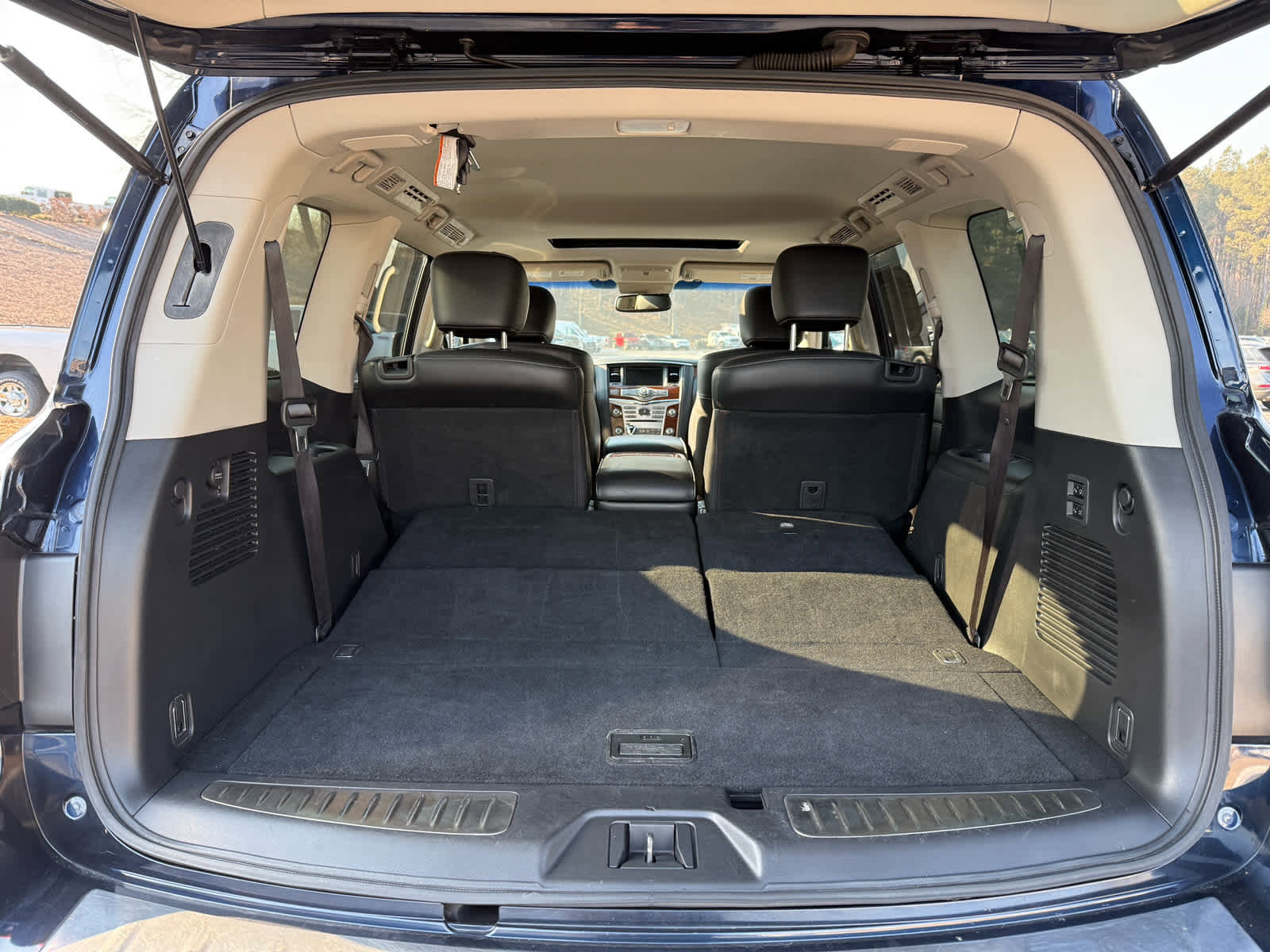 Used 2019 INFINITI QX80 Luxe image 29