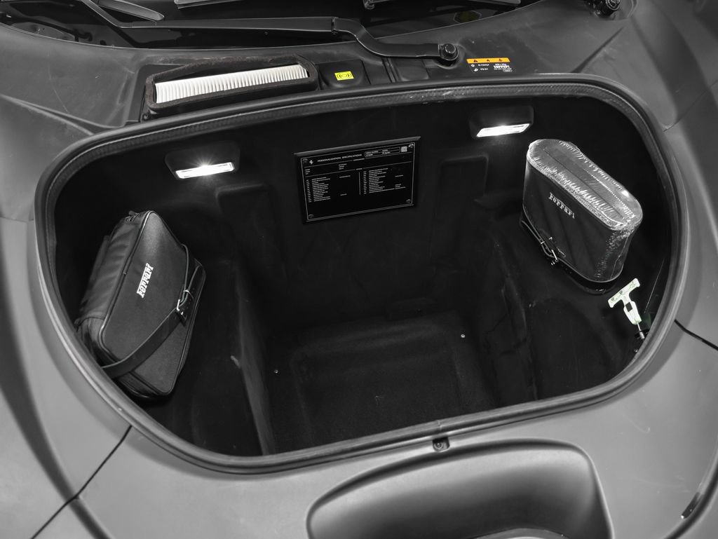 Certified 2022 Ferrari F8 Tributo RWD image 14