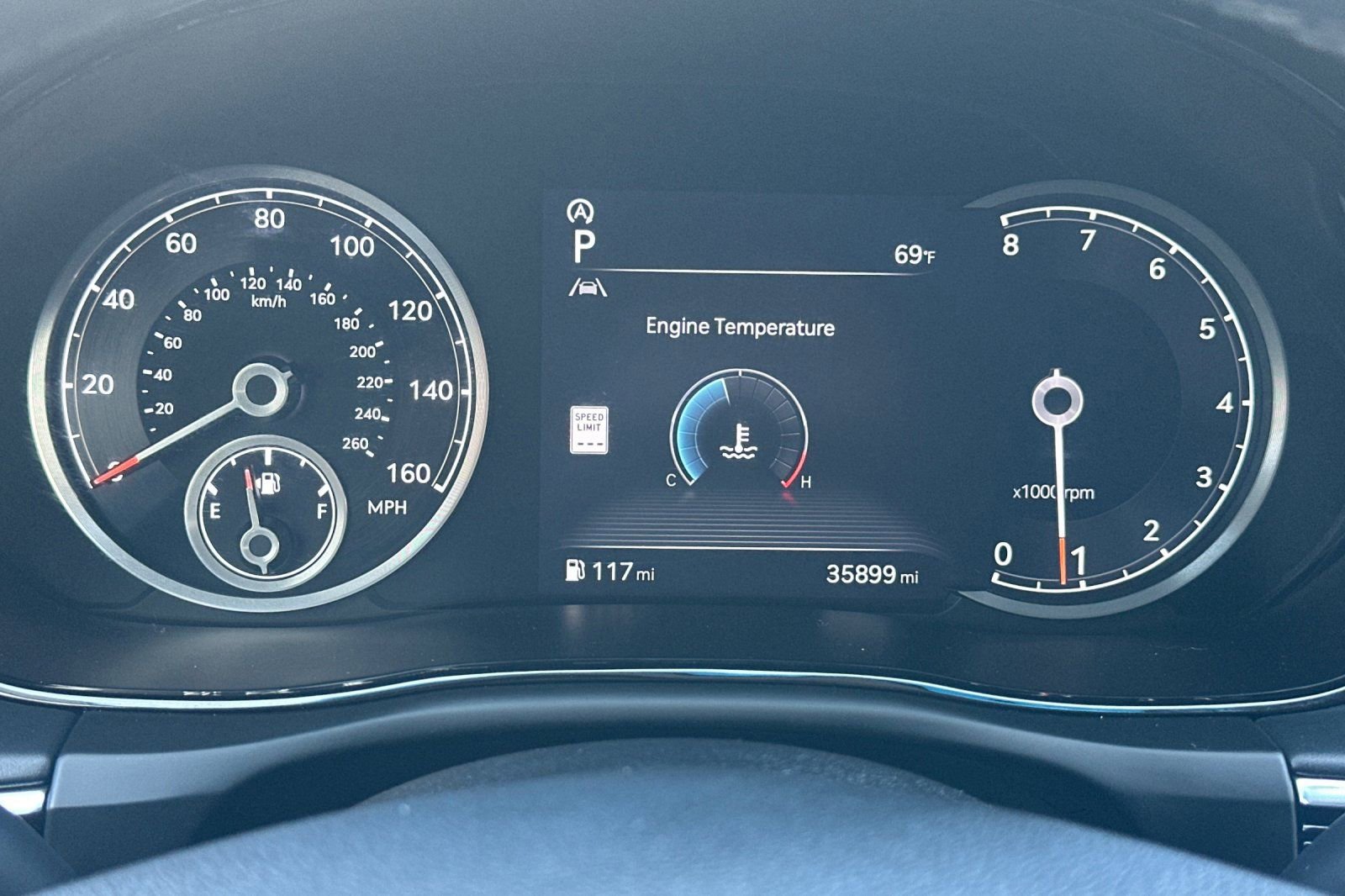 Used 2023 Genesis GV70 2.5T w/ Select Package image 26