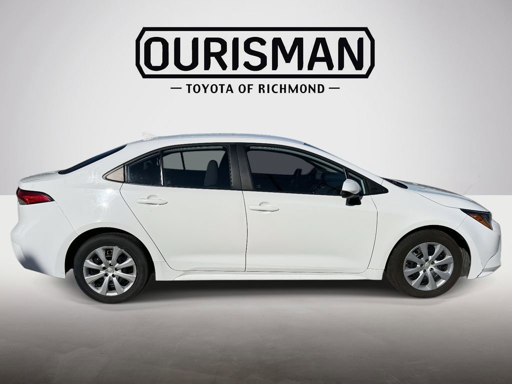 Used 2023 Toyota Corolla LE image 4