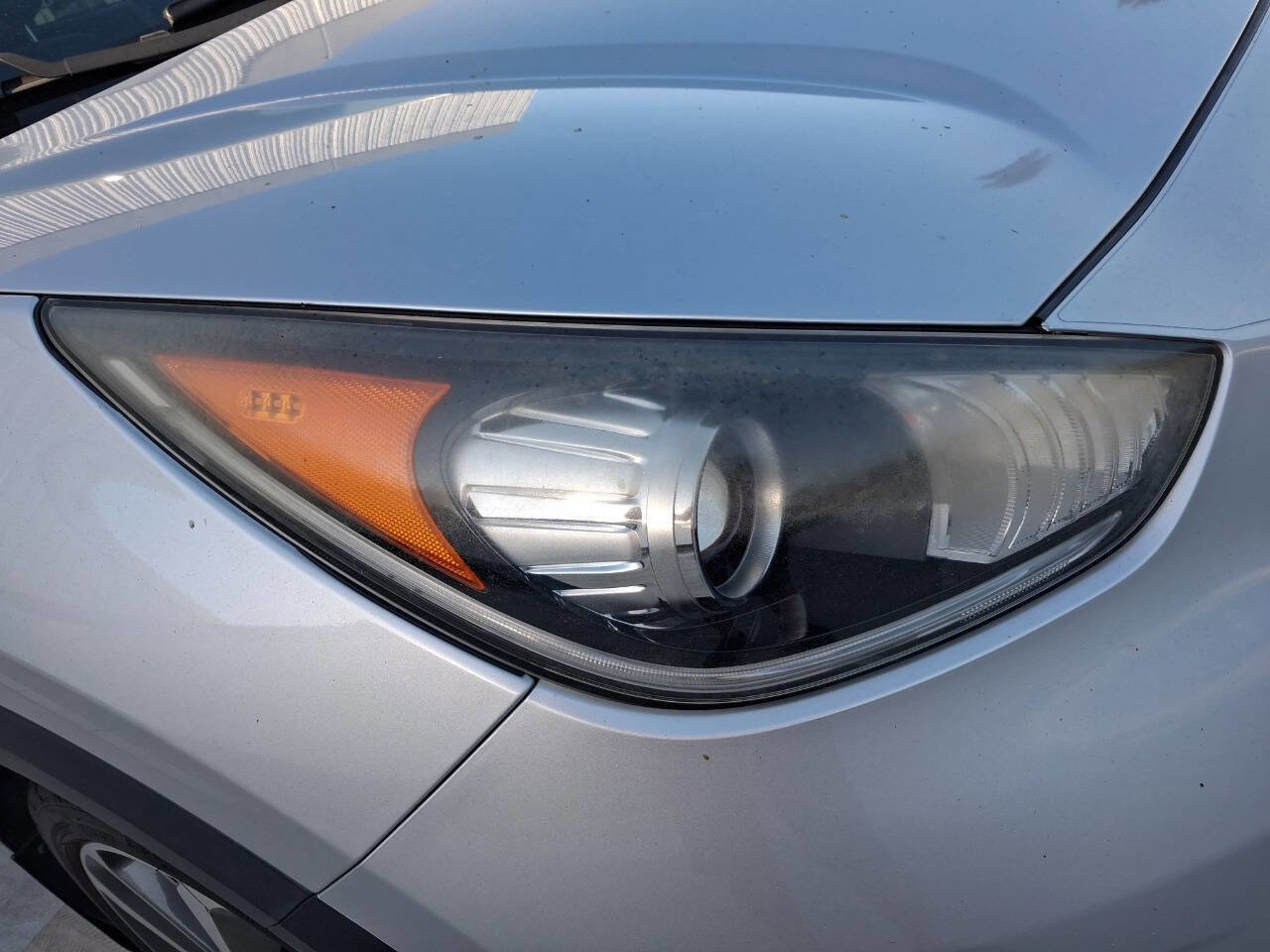 Used 2018 Kia Niro Touring w/ Paint Protection Package image 9