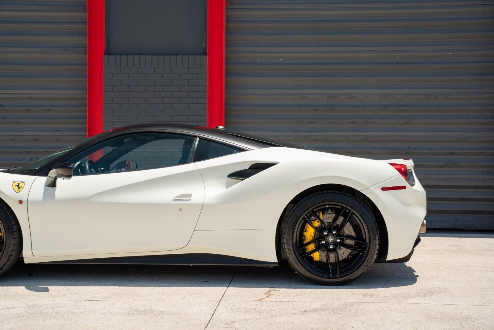 Used 2016 Ferrari 488 GTB RWD image 14