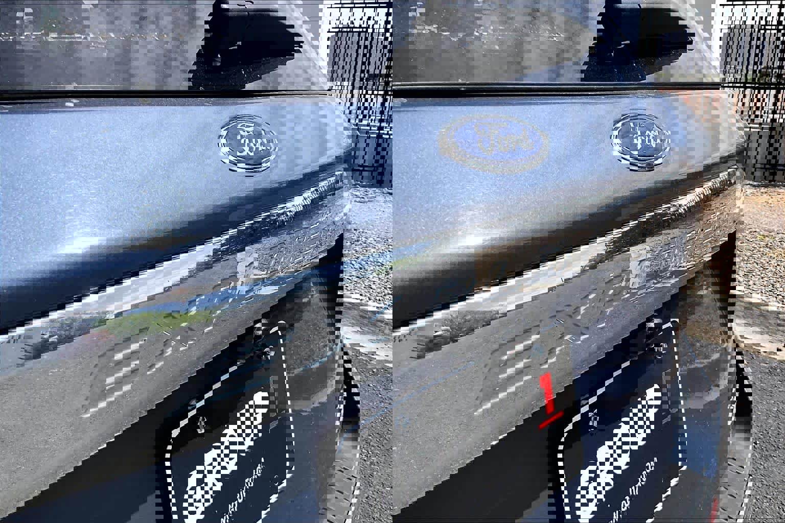 Used 2021 Ford Explorer Limited image 28