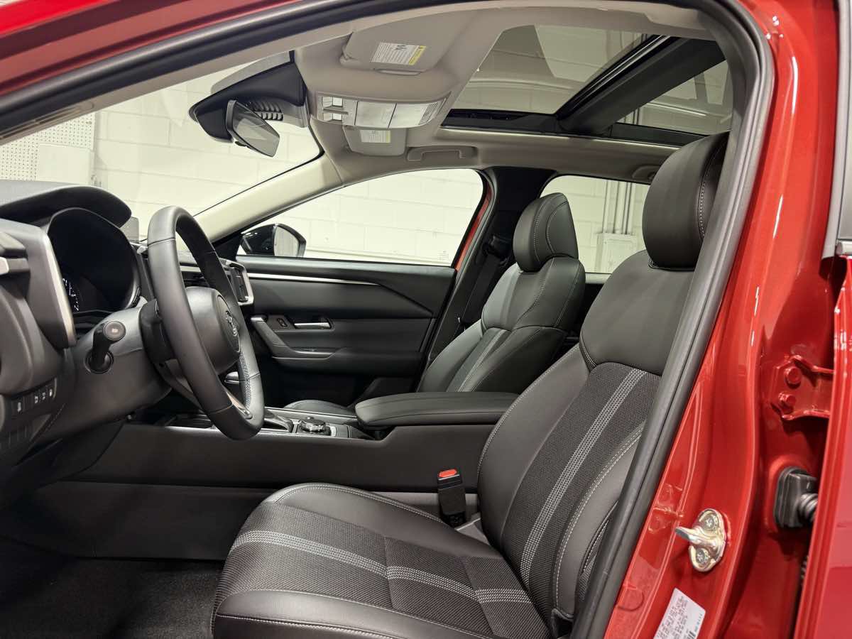 Used 2026 MAZDA CX-50 2.5 Hybrid w/ Weather Package image 16