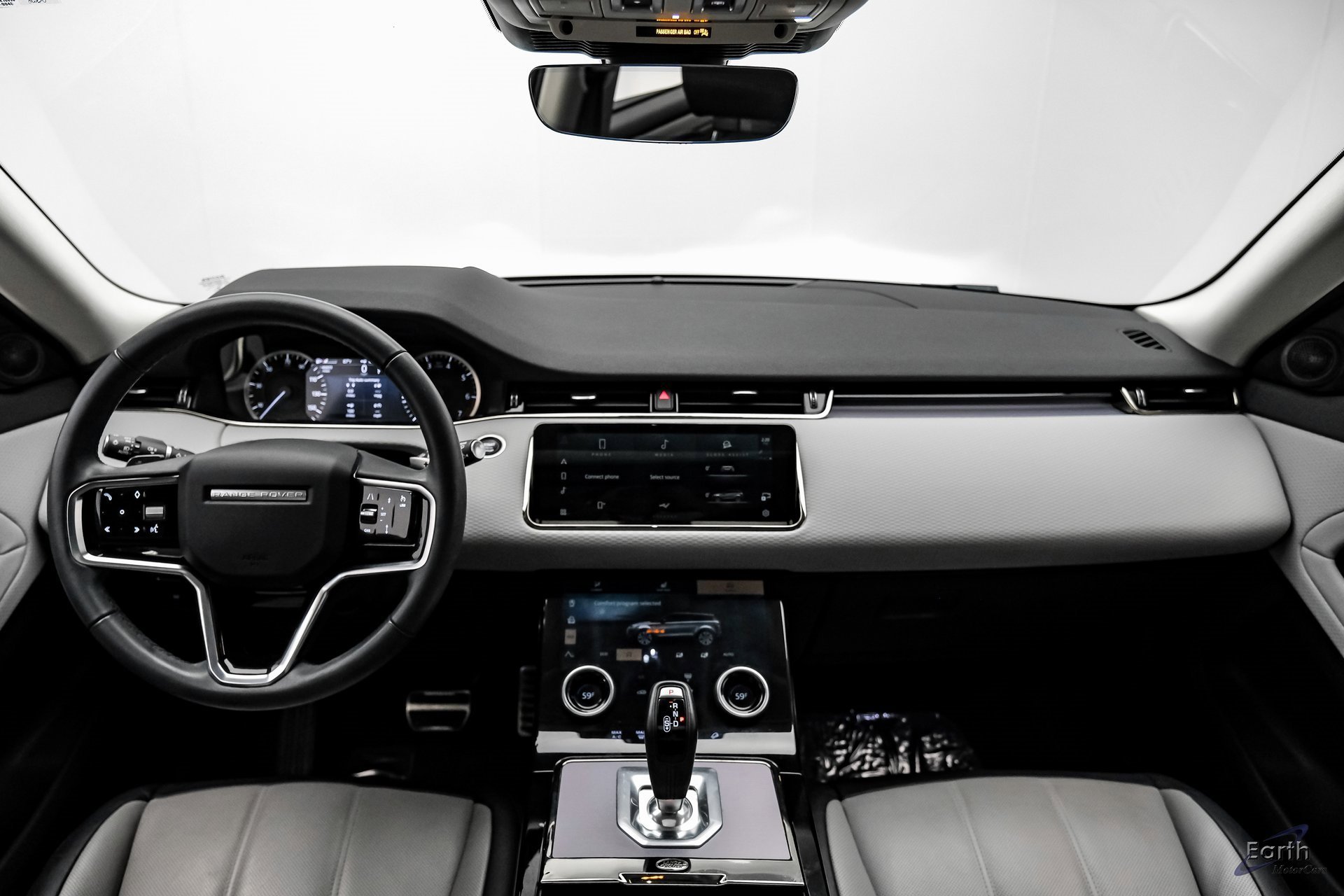 Used 2023 Land Rover Range Rover Evoque R-Dynamic S image 25