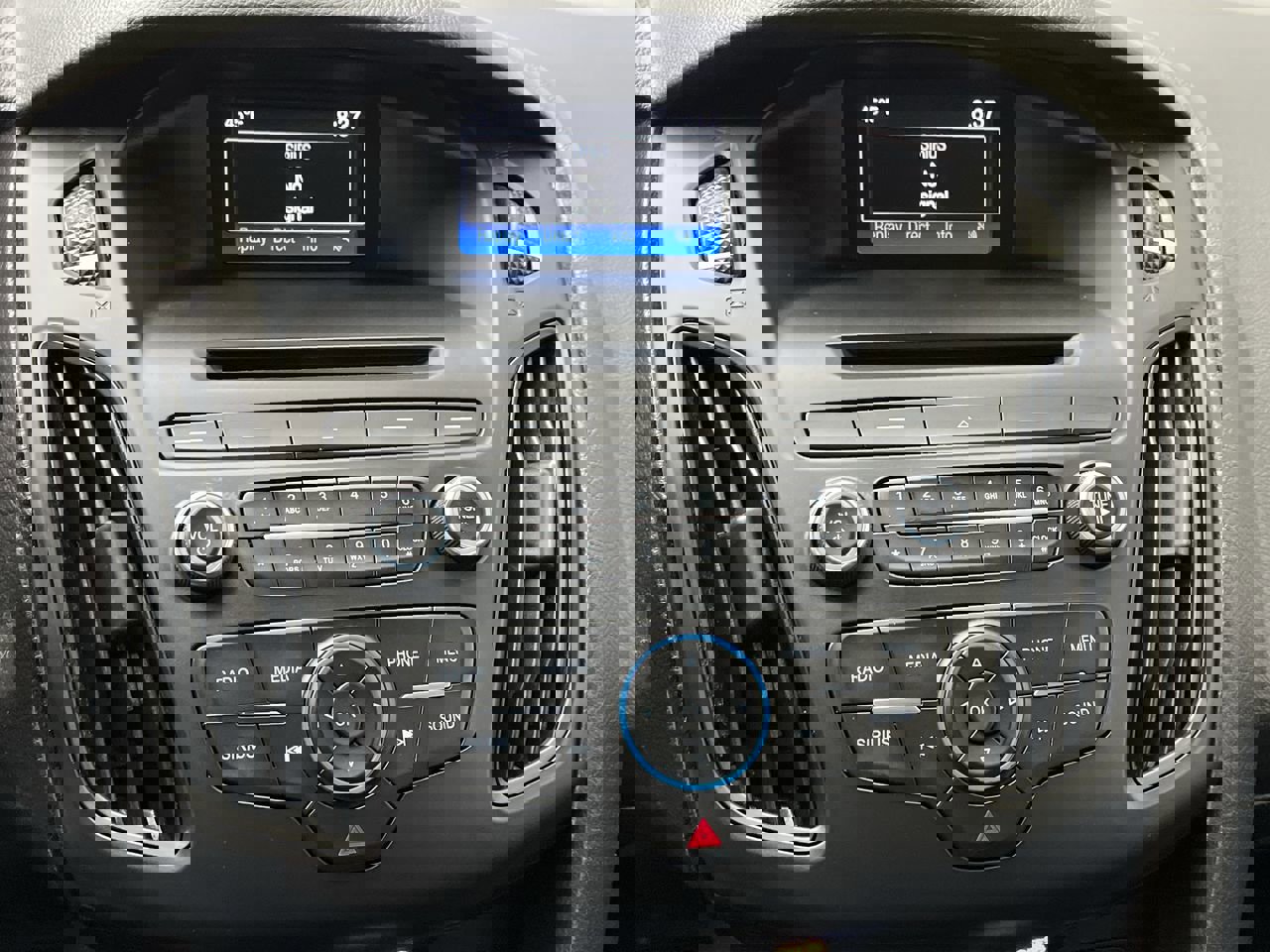 Used 2015 Ford Focus SE w/ SE Cold Weather Package image 15