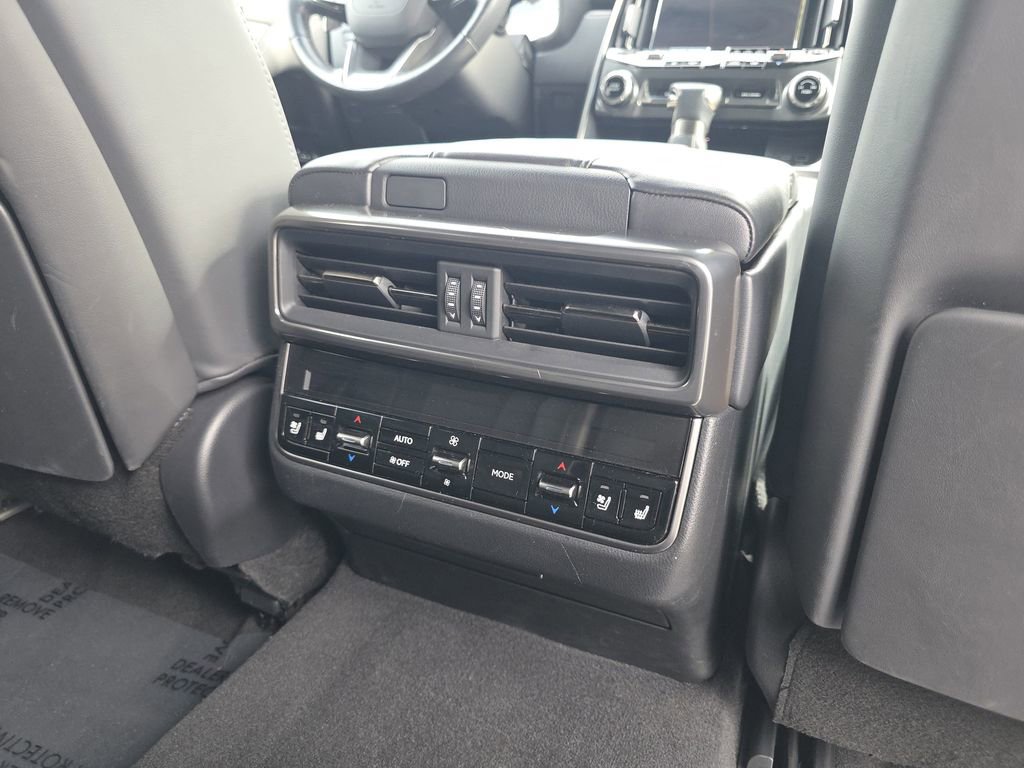 Used 2022 Lexus LX 600 F Sport image 30