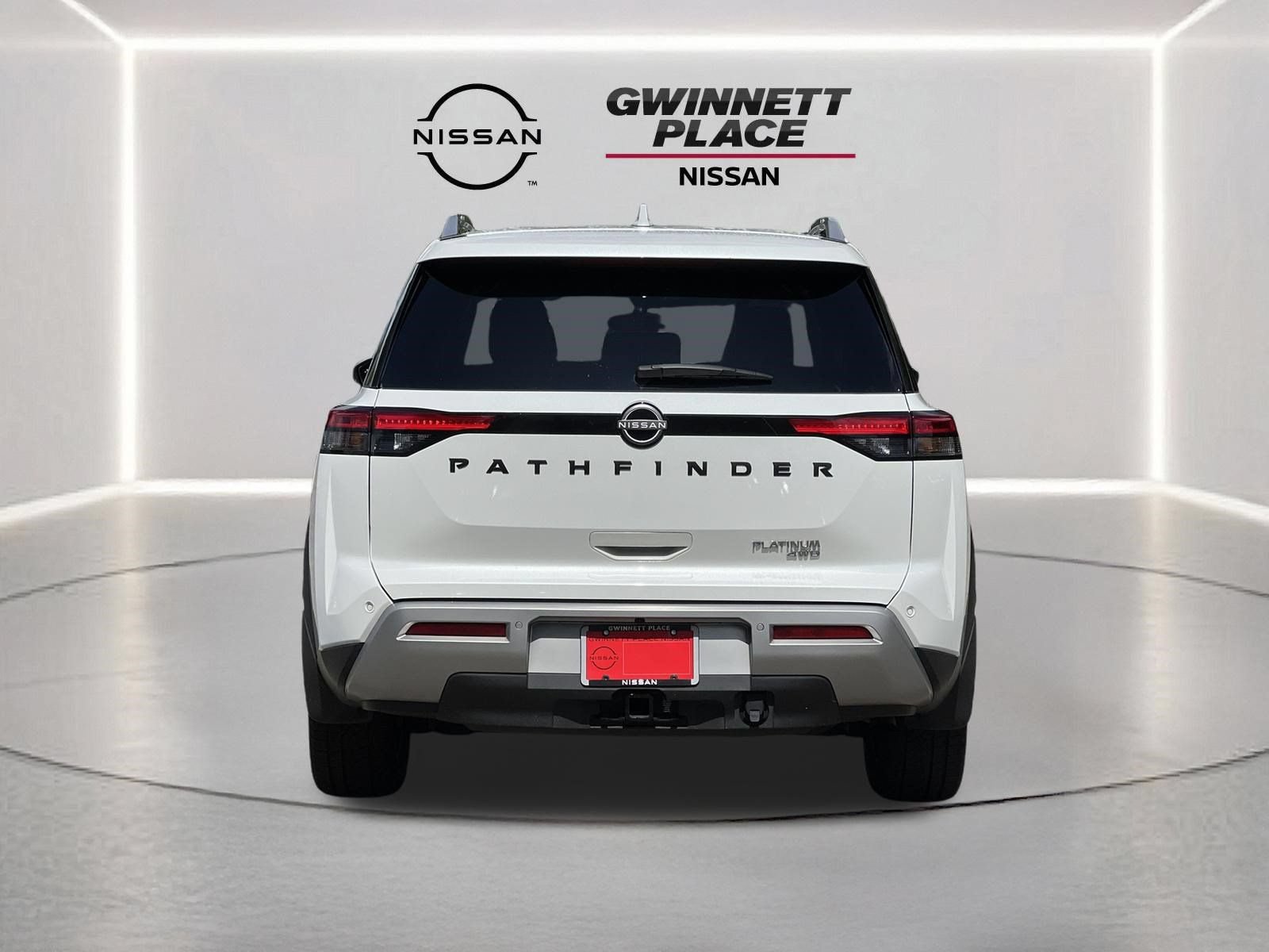 Certified 2025 Nissan Pathfinder Platinum w/ Cargo Package AWD/4WD image 30