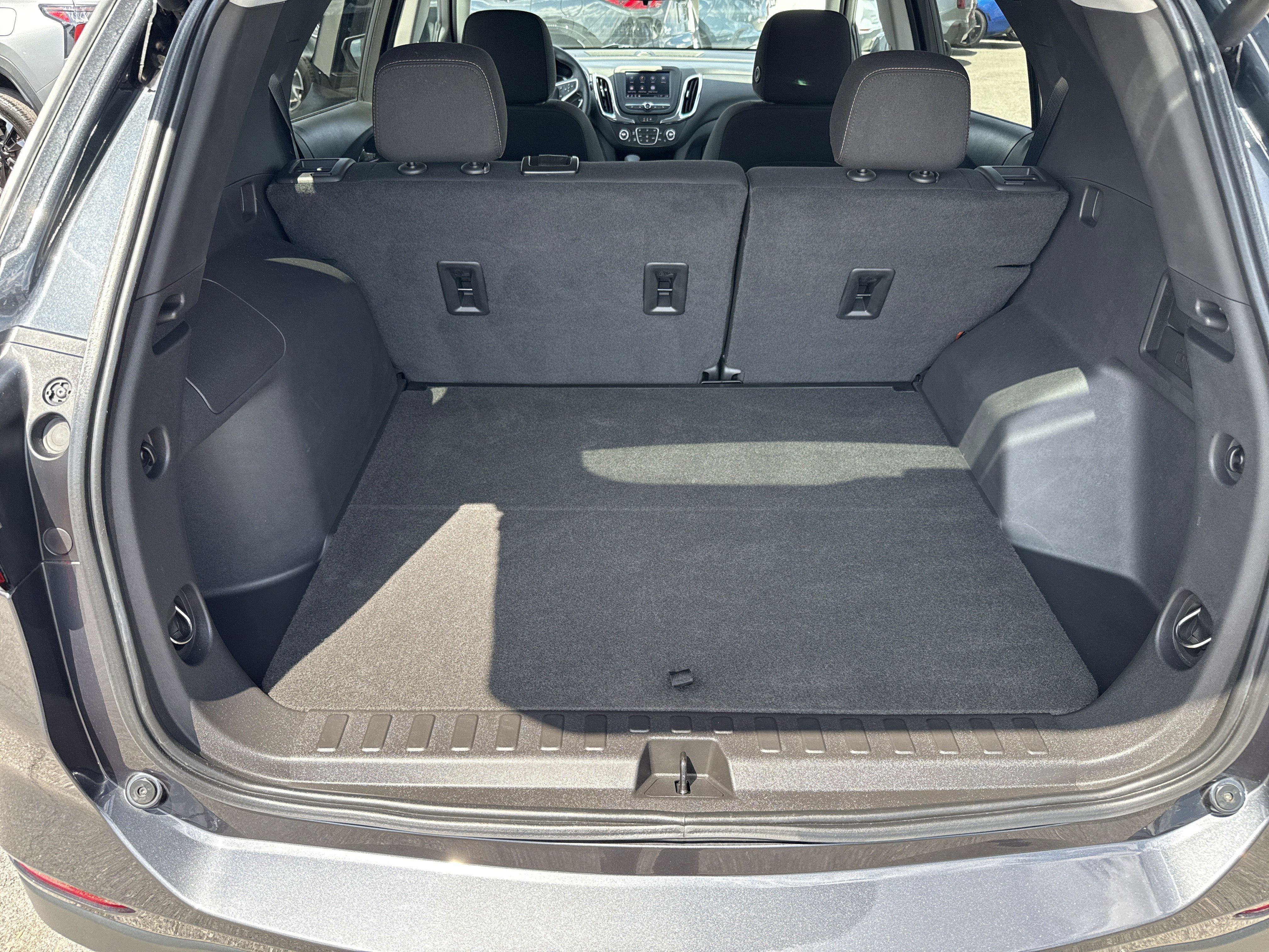 Used 2023 Chevrolet Equinox LT AWD/4WD image 5