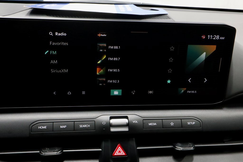 Used 2025 Kia K4 LXS image 3