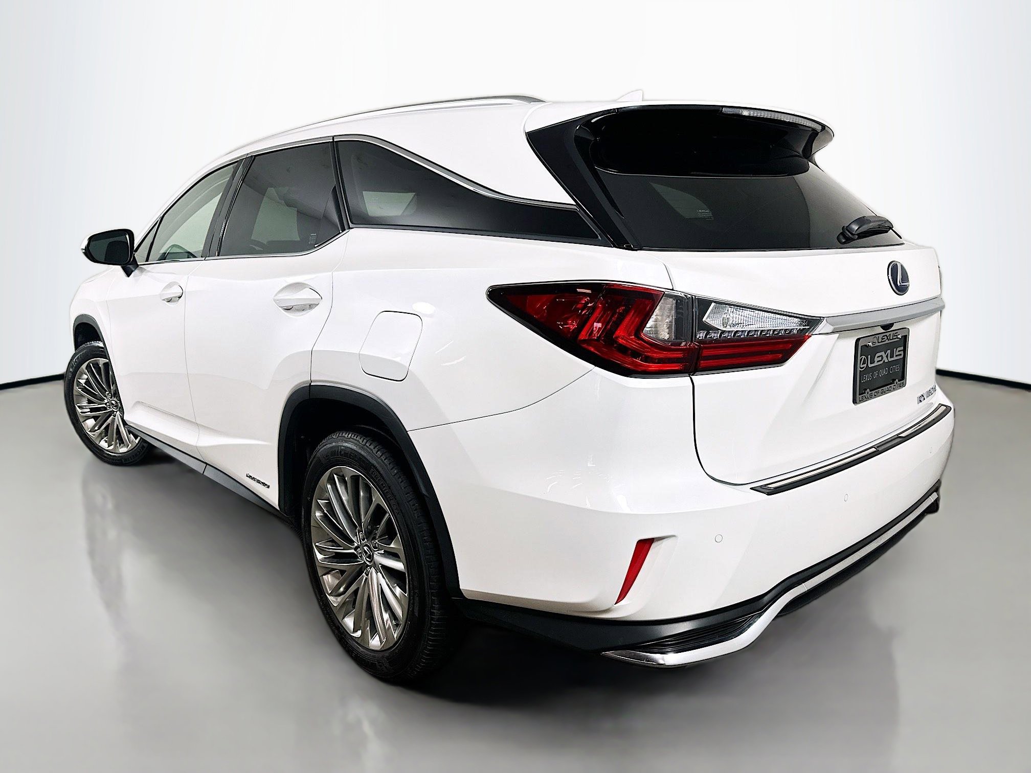 Used 2021 Lexus RX 450hL Luxury w/ Cold Area Package (CK) image 5