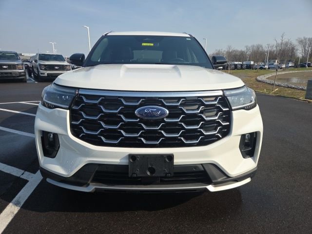 Used 2025 Ford Explorer Platinum w/ LUX Leather Package AWD/4WD image 3
