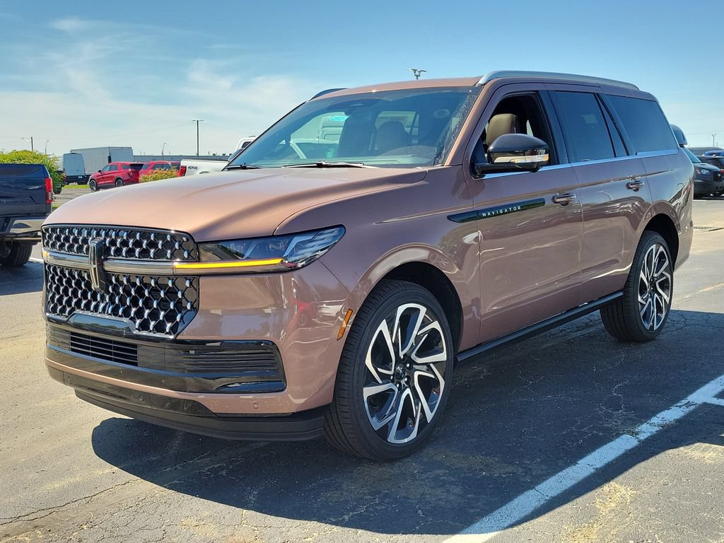 New 2026 Lincoln Navigator Black Label AWD/4WD image 8