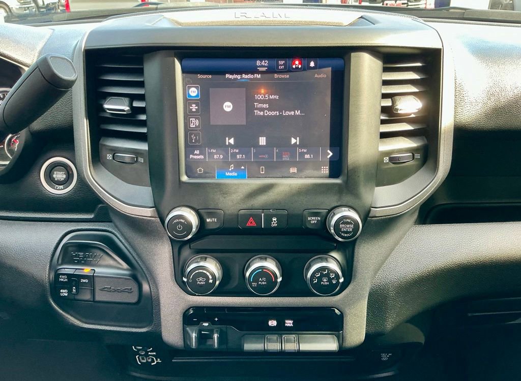 Used 2024 RAM 2500 Tradesman w/ Chrome Appearance Group AWD/4WD image 32