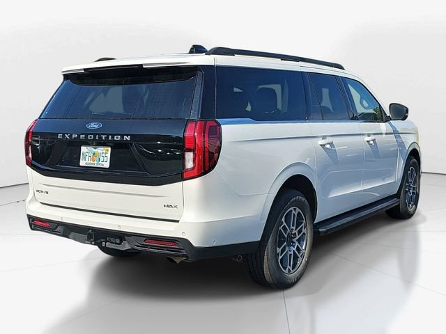 Used 2025 Ford Expedition Max Active RWD image 3