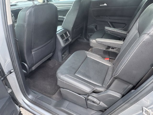 Used 2021 Volkswagen Atlas SEL AWD/4WD image 19
