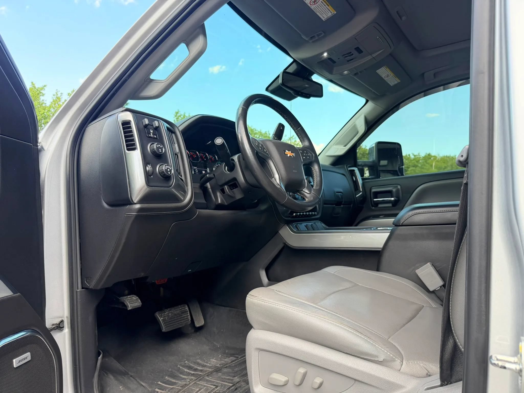 Used 2017 Chevrolet Silverado 2500 LTZ w/ Duramax Plus Package AWD/4WD image 23