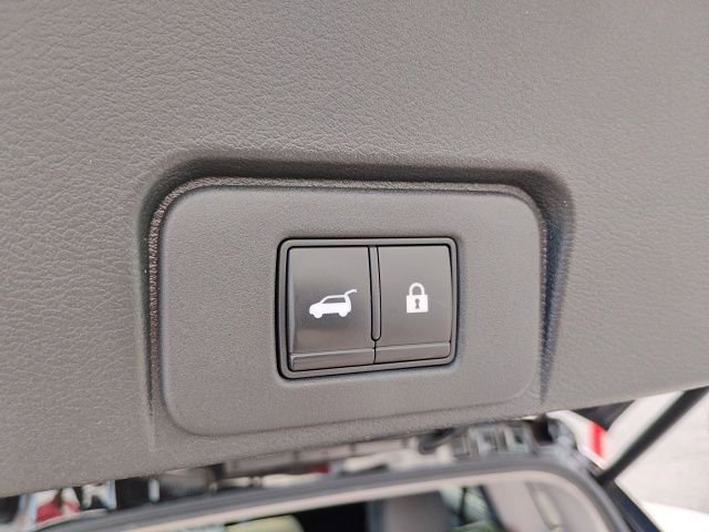 Used 2021 Nissan Rogue SL image 9