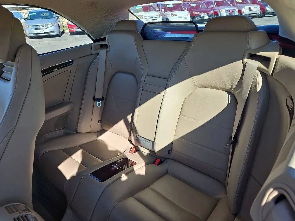 Used 2011 Mercedes-Benz E 350 Cabriolet image 11